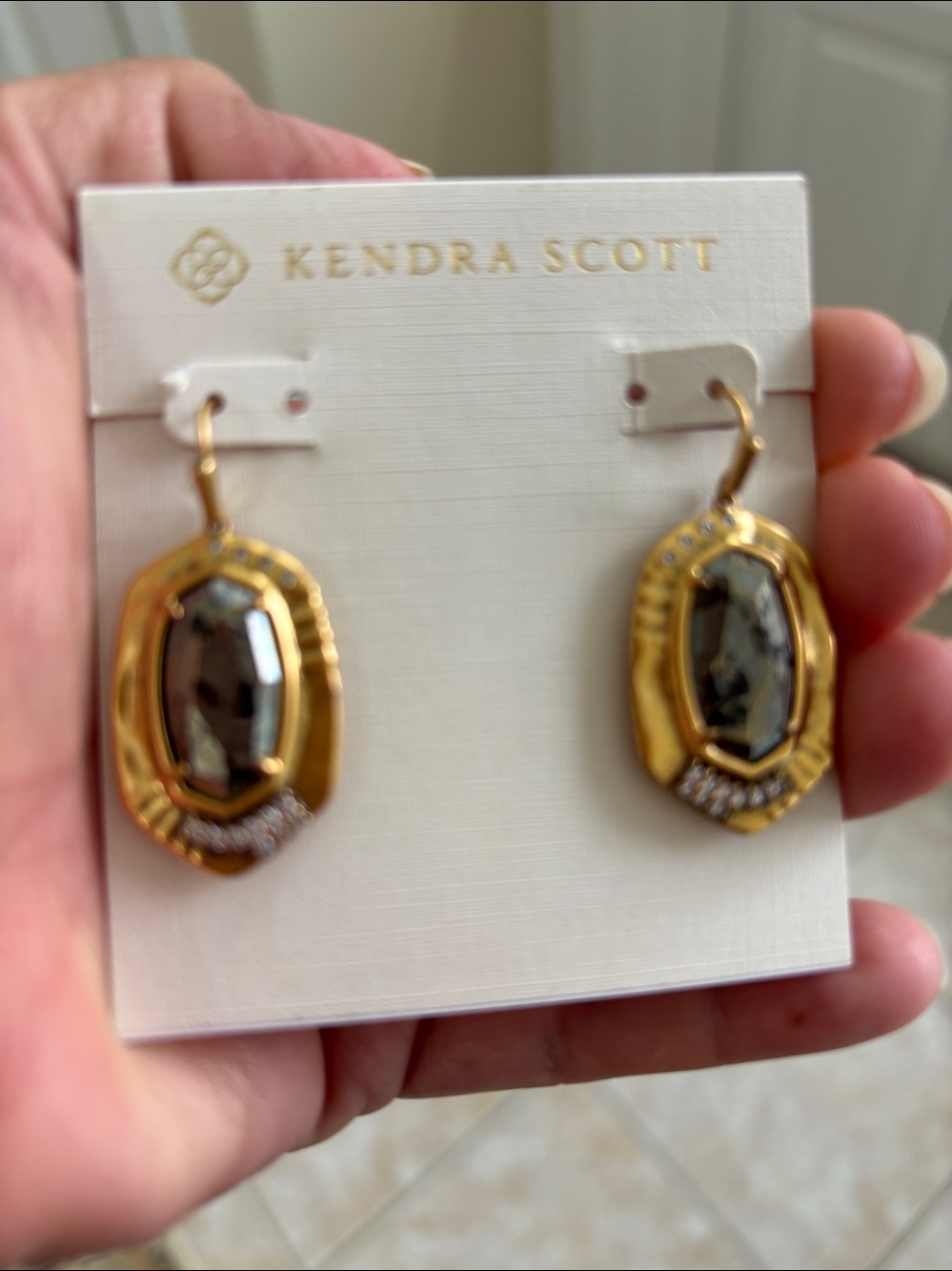 Kendra Scott Anna Vintage Gold Earrings with black Stone and Clear gold Accents